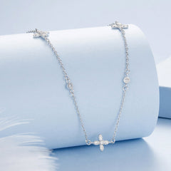 Flower Detail Necklace