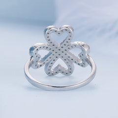 Clover Ring