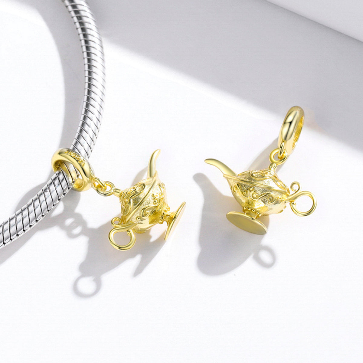 Magic Lamp Dangle Charm