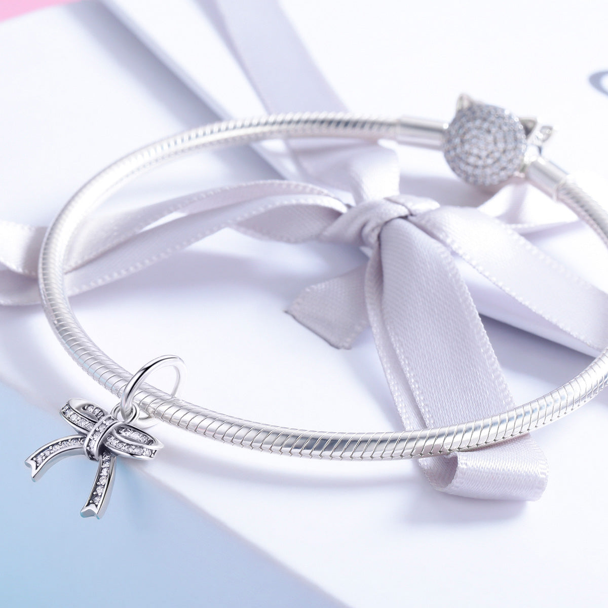 Sweet Bowknot Charm